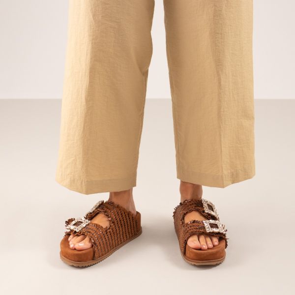 SANDALIA CON PLATAFORMA BEFREE ESTILO BIO MARY-212 LEATHER CAMEL